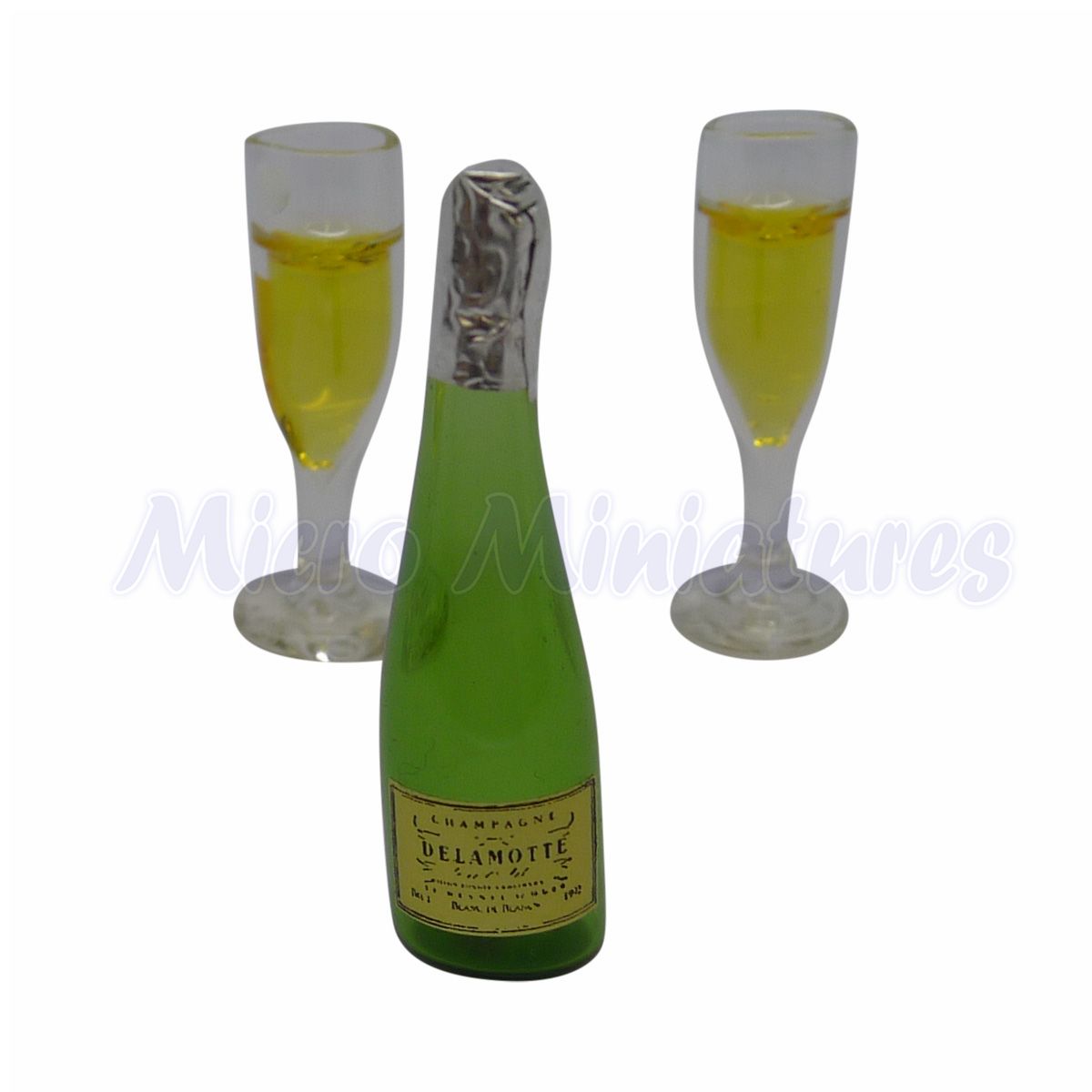1:12 Dollhouse Miniature Glass Flute with Head Design/ Miniature champagne Cup B 