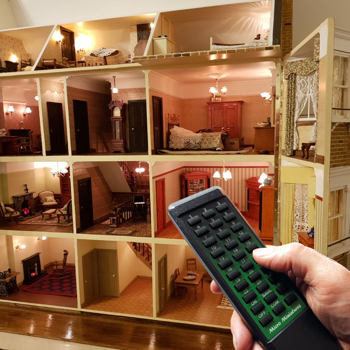 Dollhouse with sales working lights